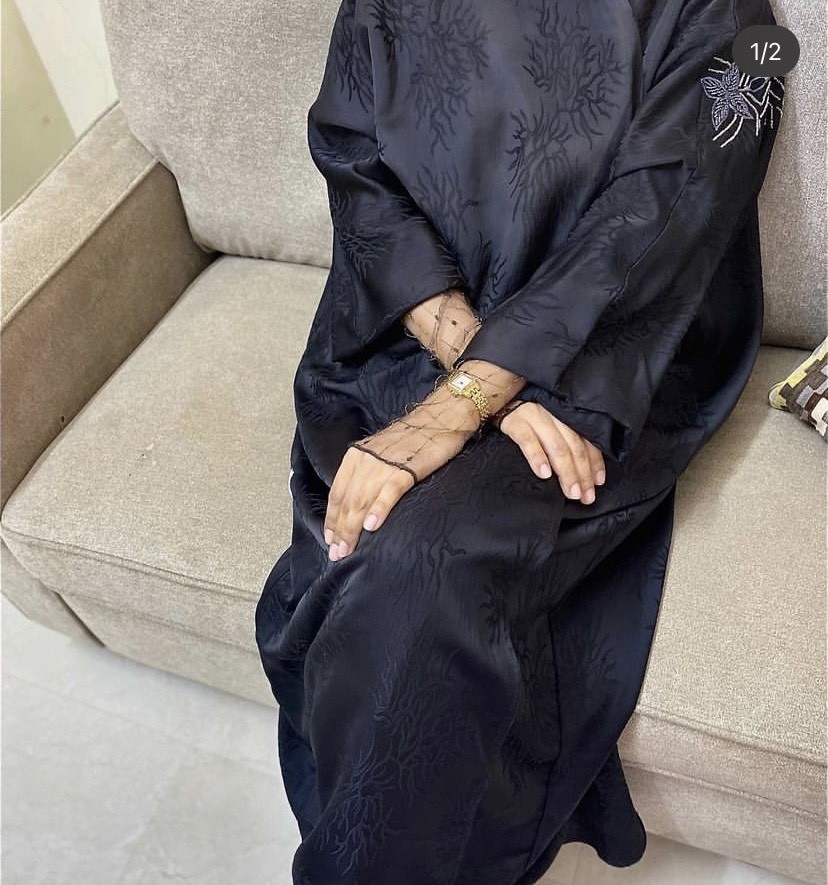 عباية راقية عصرية